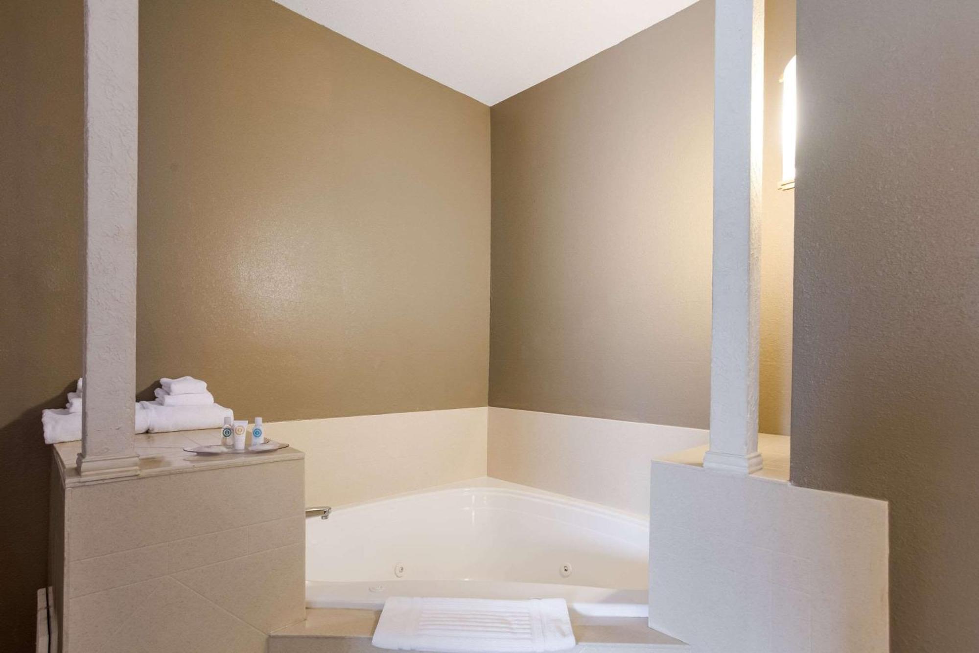 Comfort Suites North Mobile Saraland Esterno foto